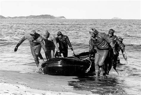 underwater demolition team ww2.